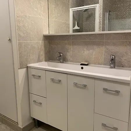 Confort Centre Проживание в семье